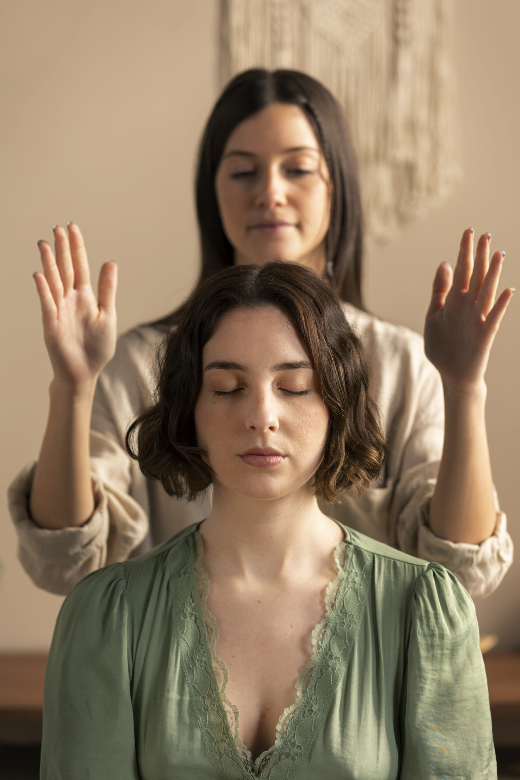 Crystal Reiki Brasil - Sobre Nos 3 Crystal Reiki Brasil Cristais Energizados com Reiki scaled Sobre Nós - Crystal Reiki Brasil - Cristais Energizados com Reiki